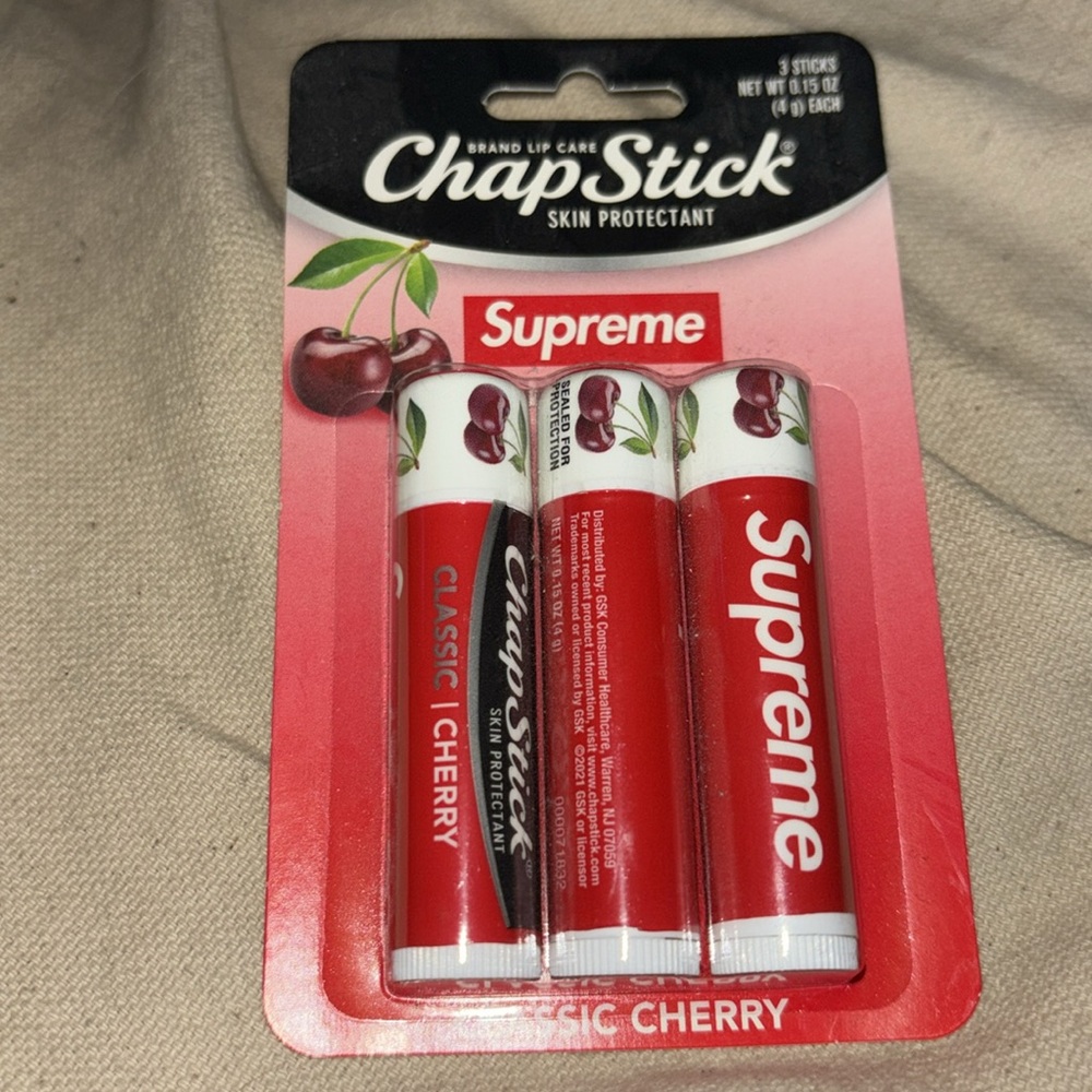 Supreme Chap Stick Classic Cherry (3 sticks)